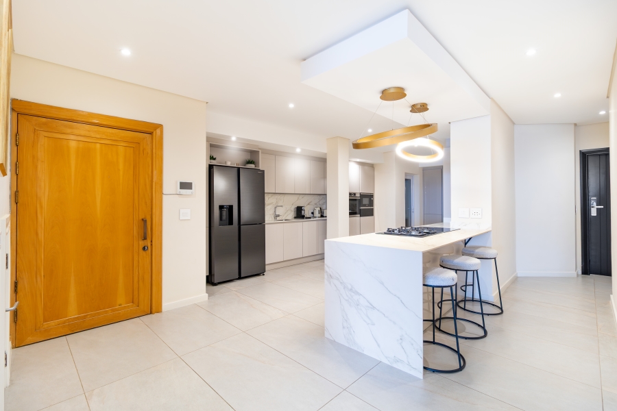 To Let 2 Bedroom Property for Rent in Clifton Western Cape